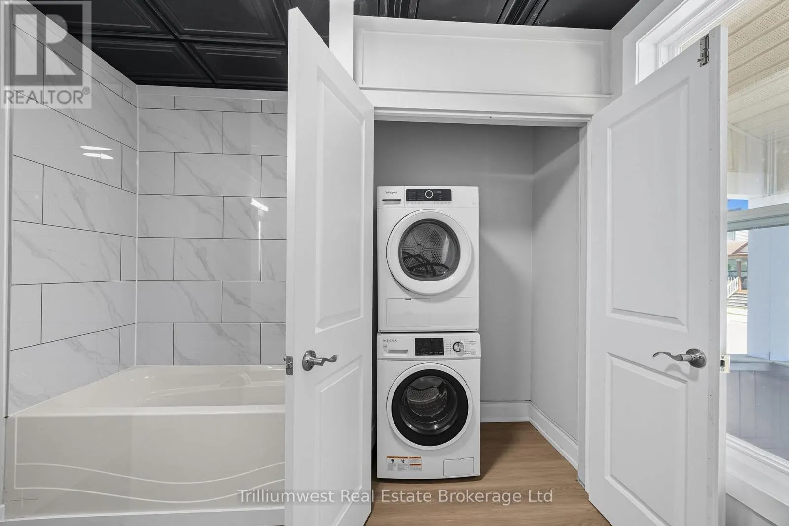 60 1/2 ST CATHARINE STREET