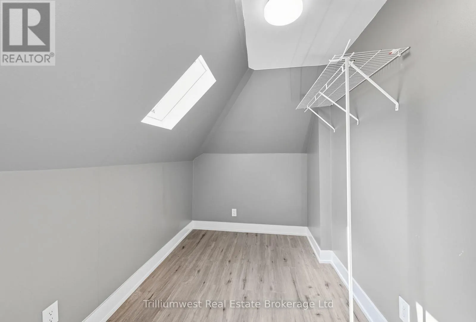 60 1/2 ST CATHARINE STREET