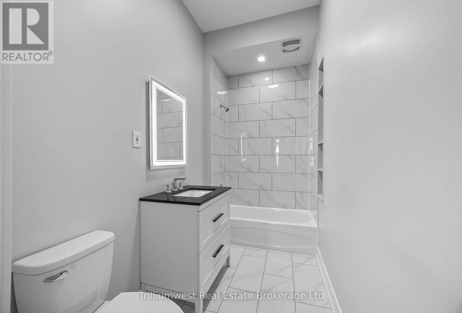 60 1/2 ST CATHARINE STREET