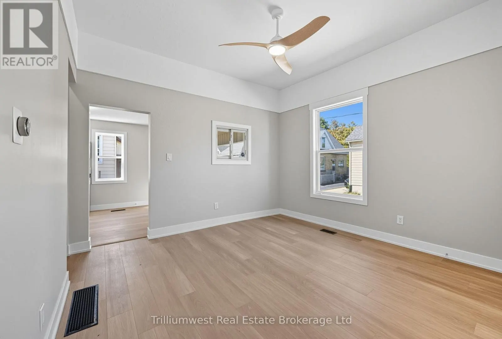 60 1/2 ST CATHARINE STREET