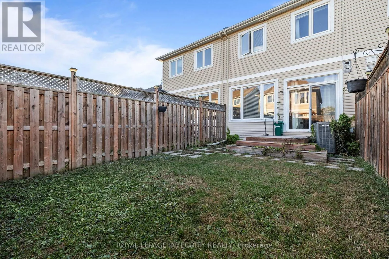 31 DESMOND TRUDEAU STREET
