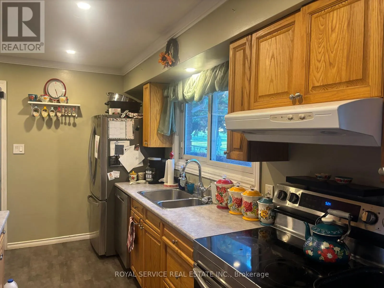 50 STREAMSIDE DRIVE