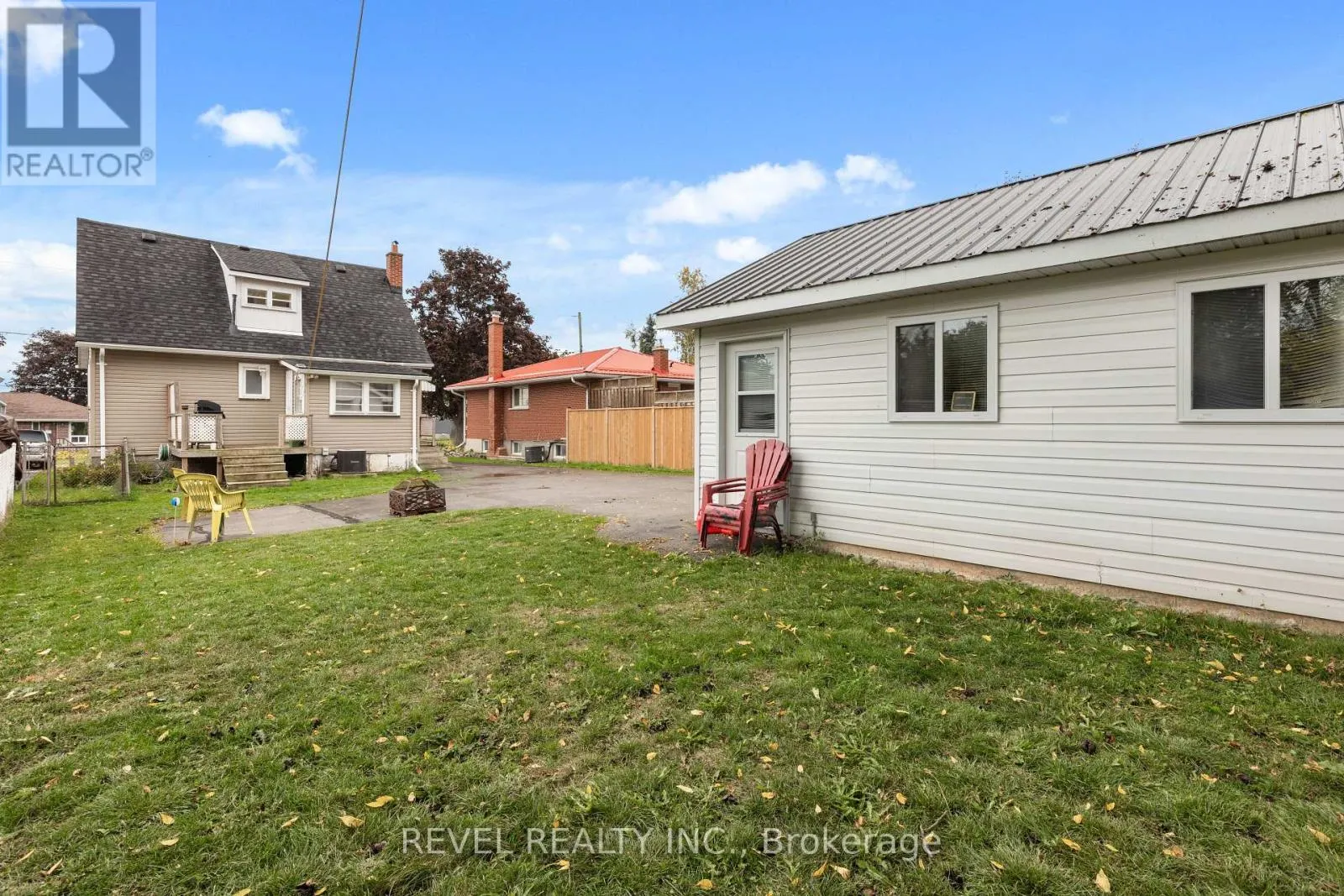20 DIVISION STREET