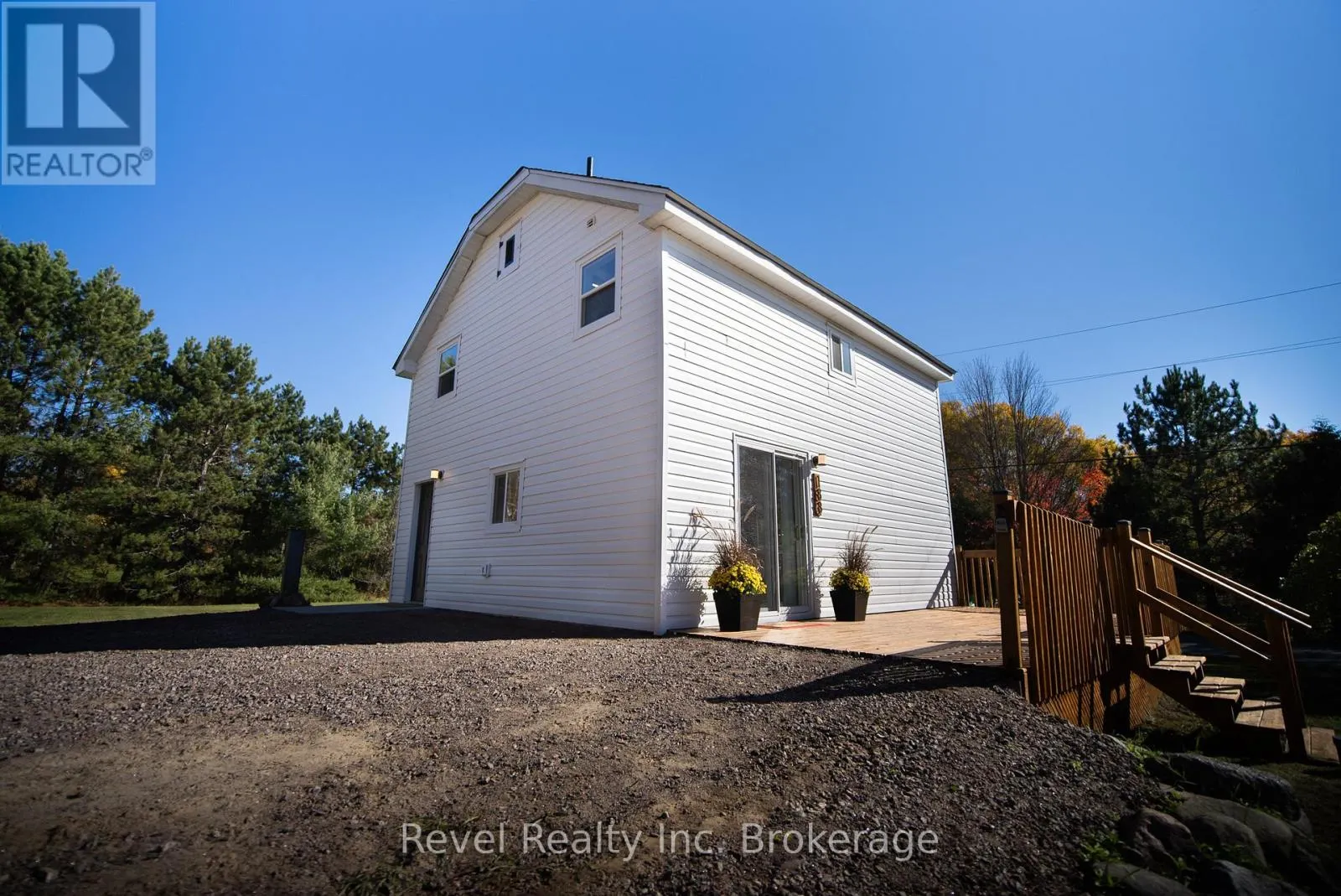 183 LAROCQUE STREET