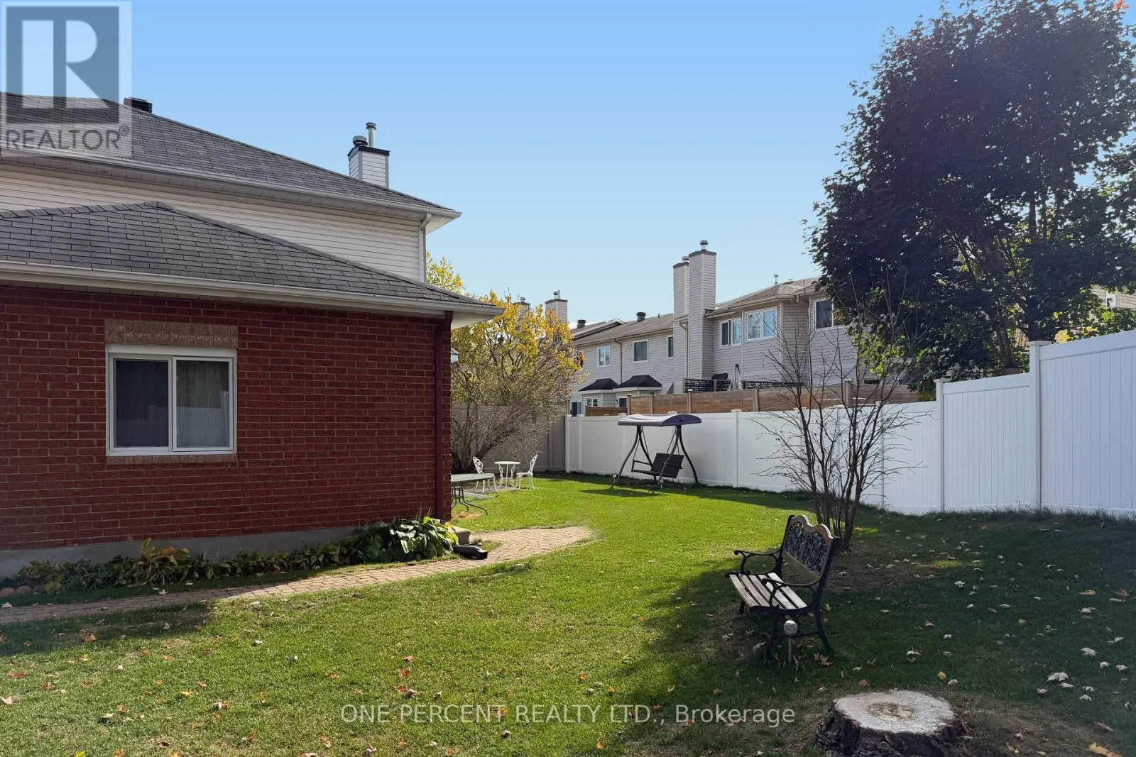127 BRIDLEWOOD DRIVE