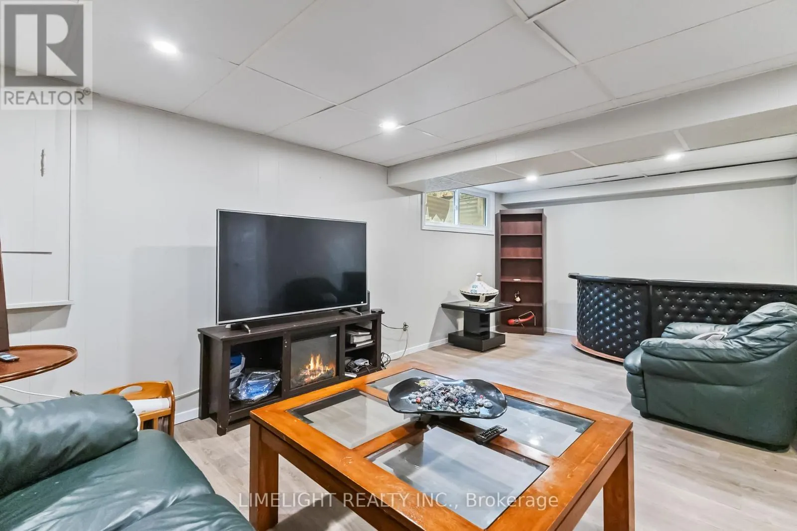 18 - 669 OSGOODE DRIVE, #18