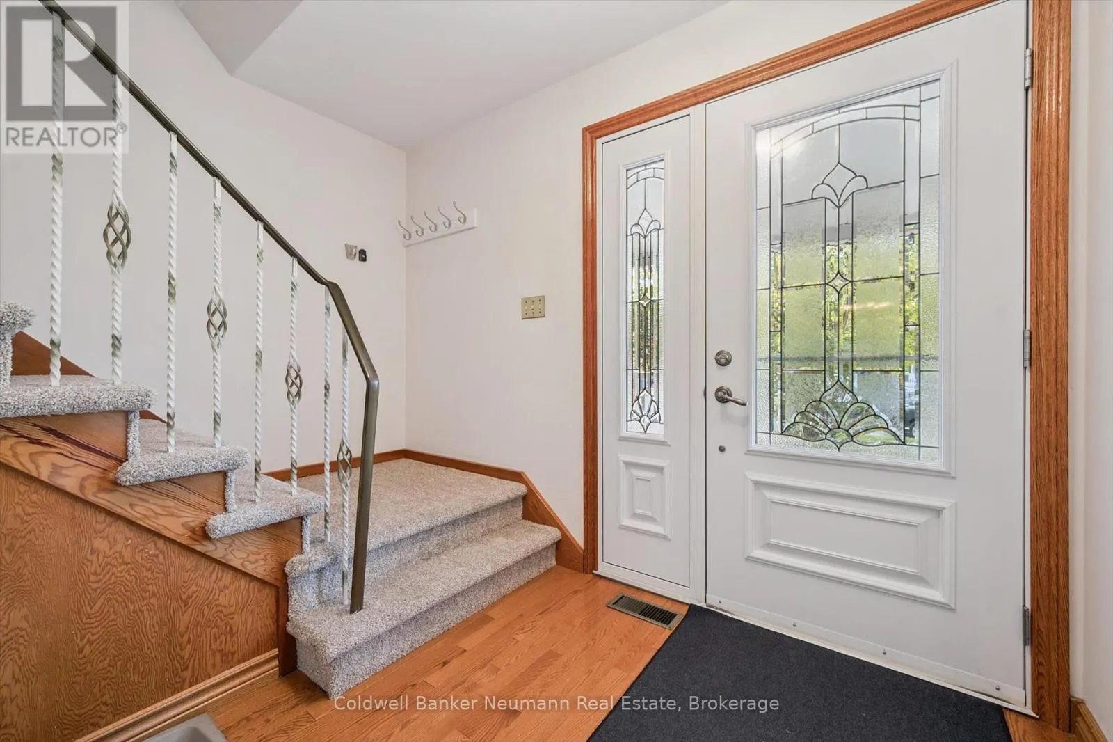 10 CARMINE PLACE