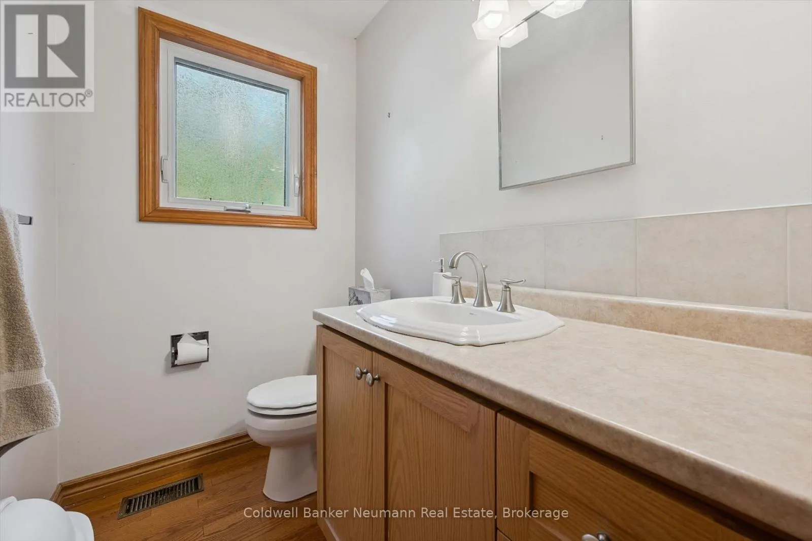 10 CARMINE PLACE