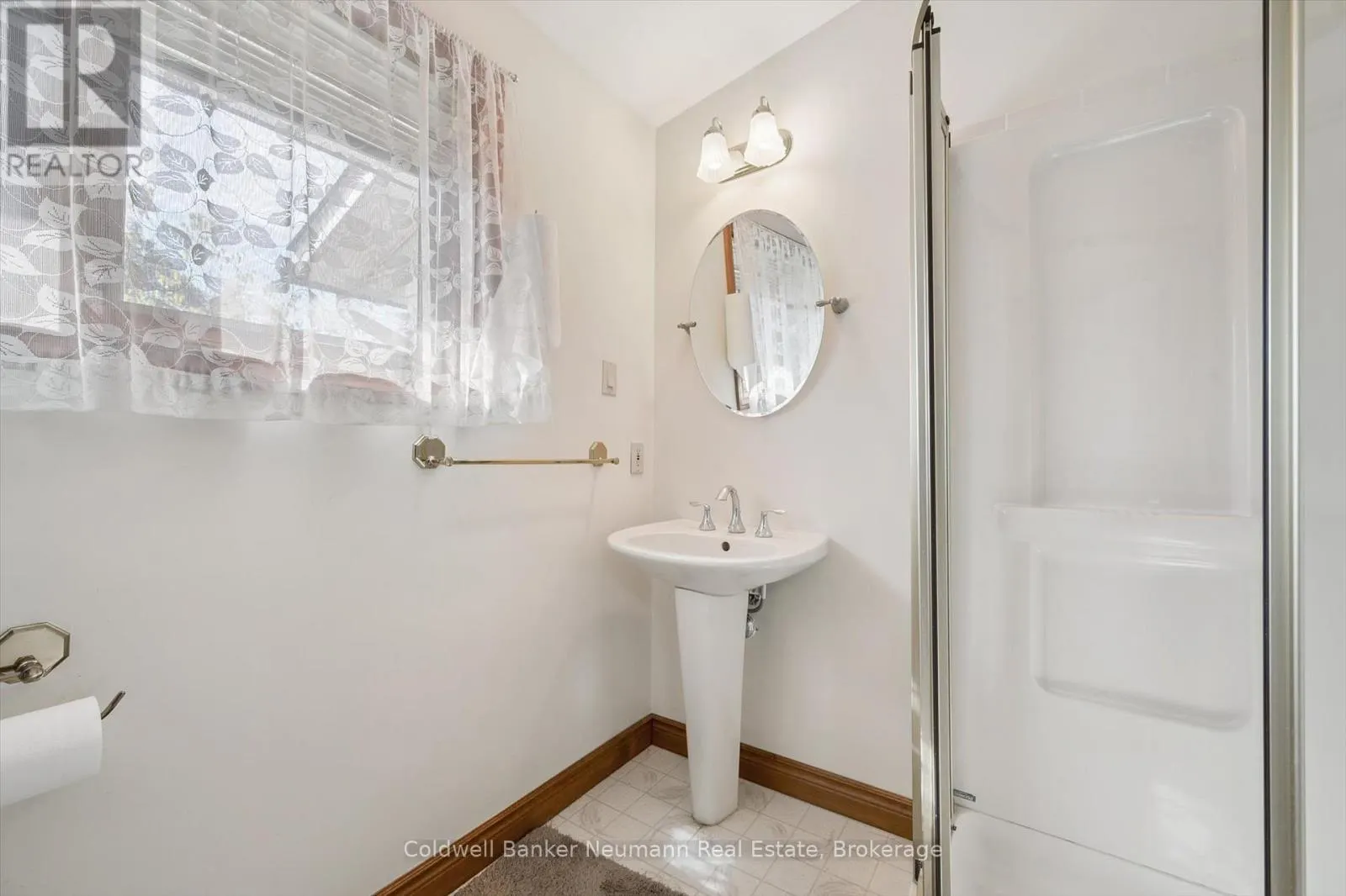 10 CARMINE PLACE