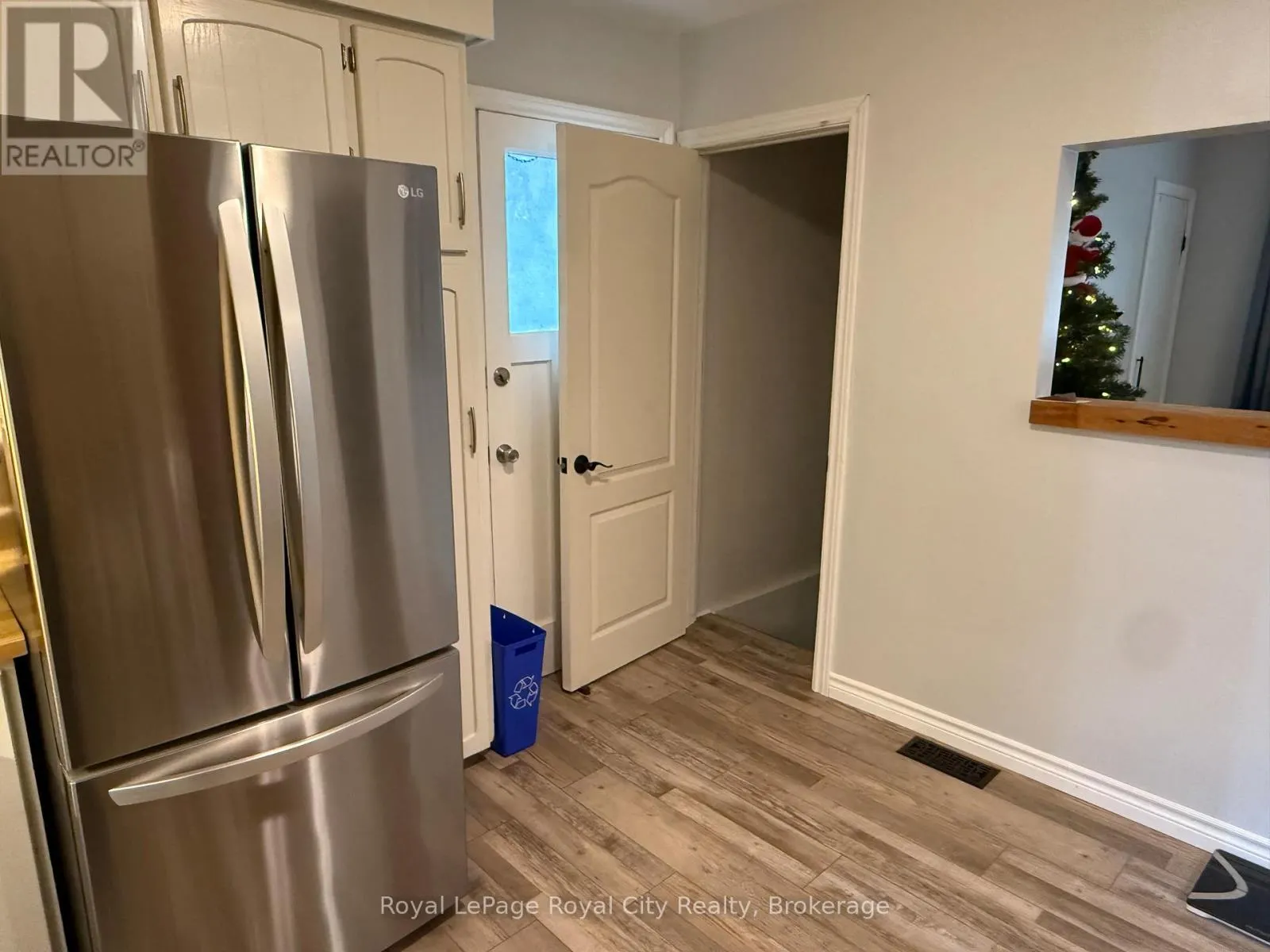 MAIN - 125 GROVE STREET, #MAIN