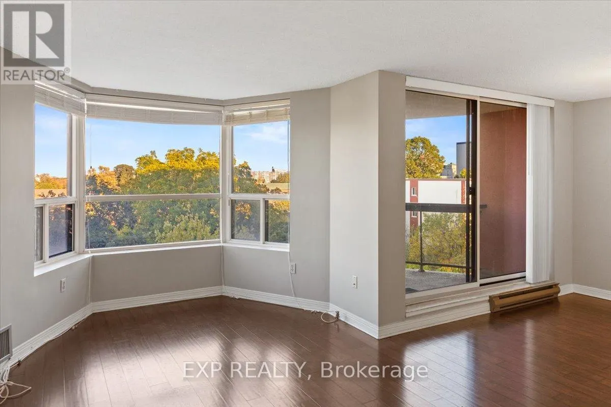 704 - 600 TALBOT STREET, #704