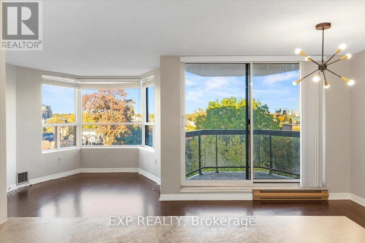 704 - 600 TALBOT STREET, #704