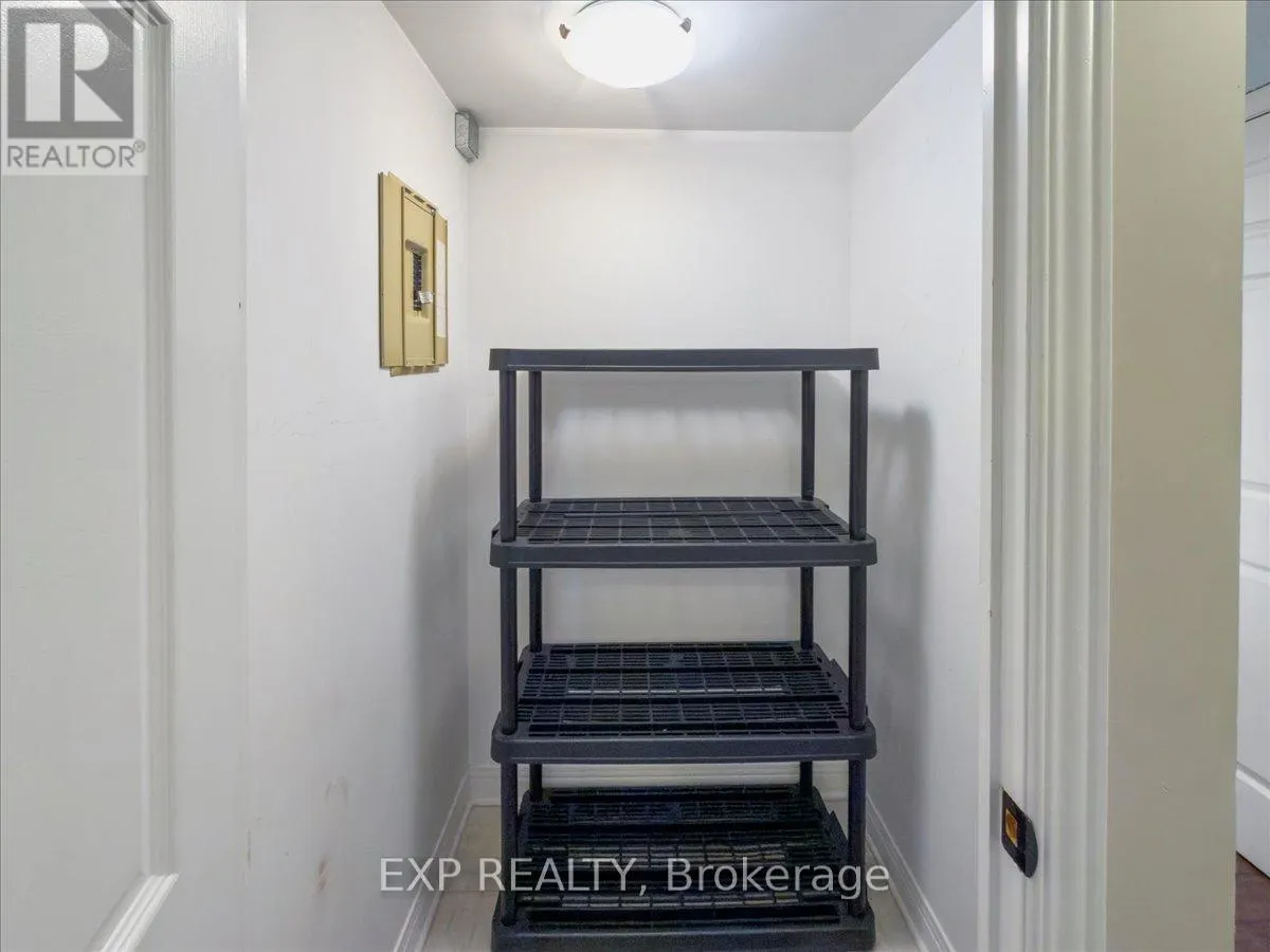 704 - 600 TALBOT STREET, #704