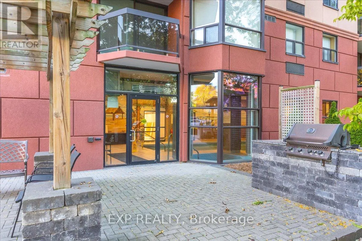 704 - 600 TALBOT STREET, #704