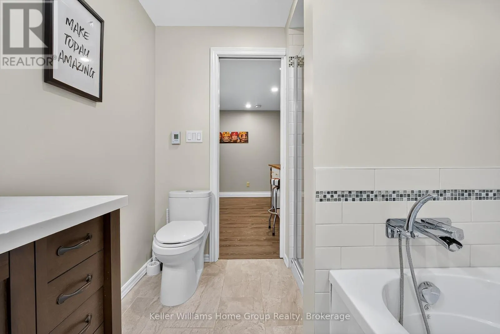 328 BURNETT AVENUE