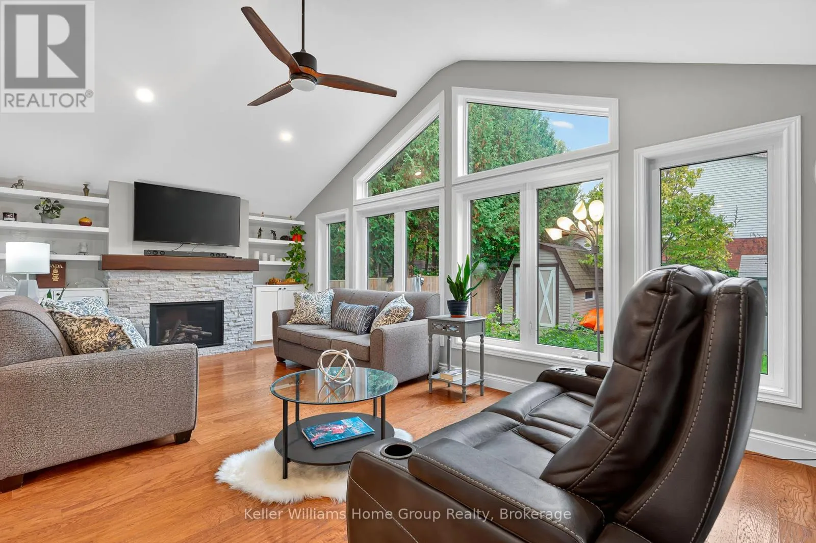 328 BURNETT AVENUE