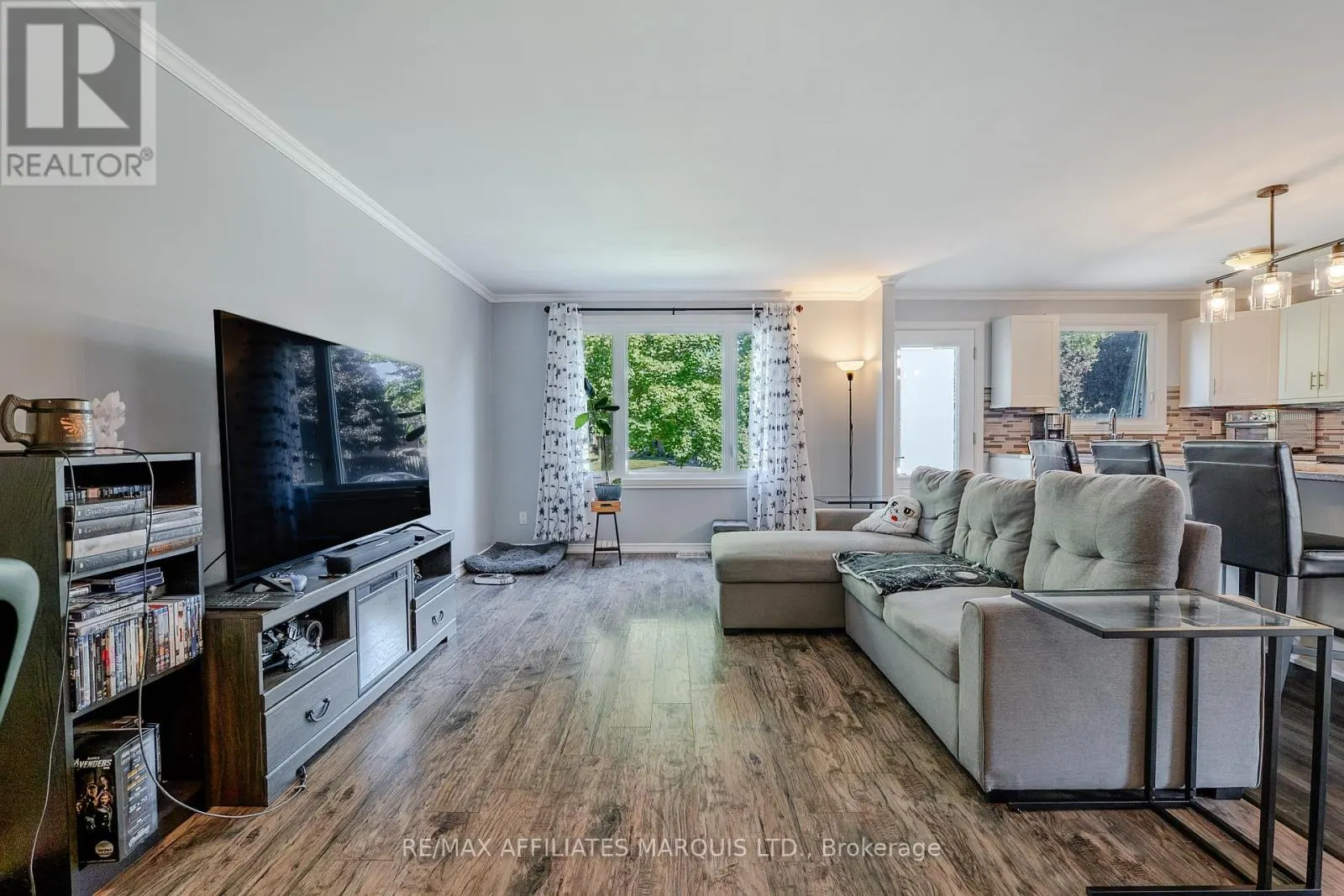 67 KINGSLEA CRESCENT