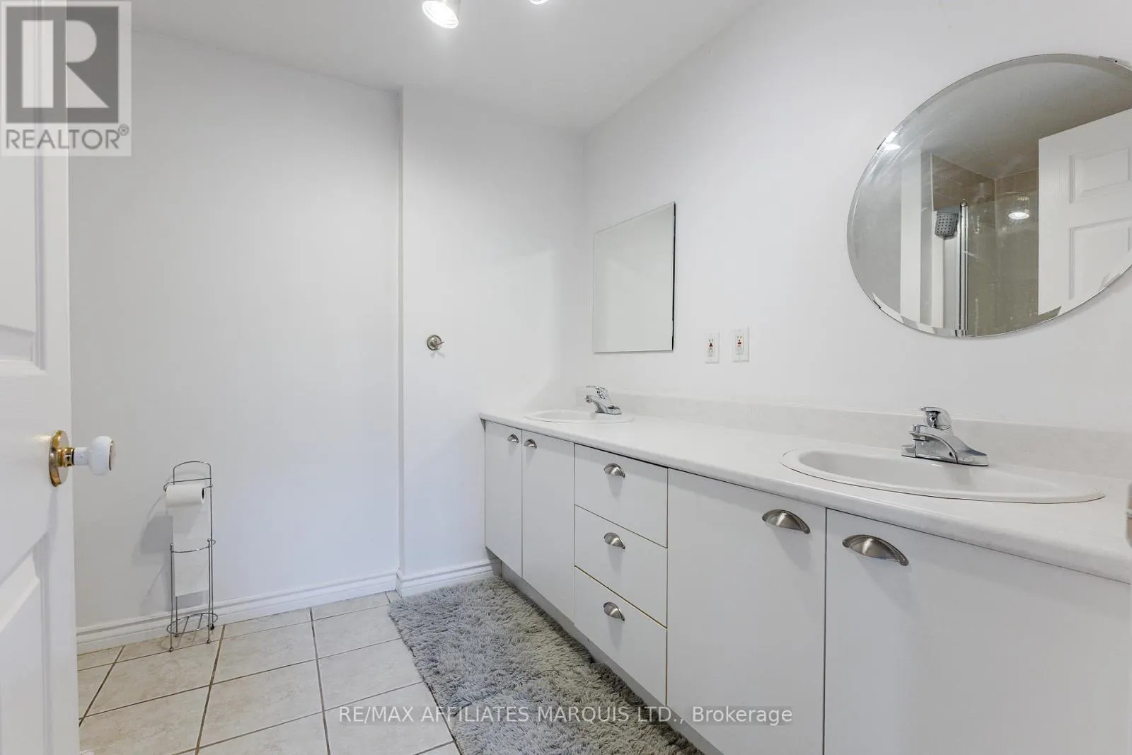 67 KINGSLEA CRESCENT