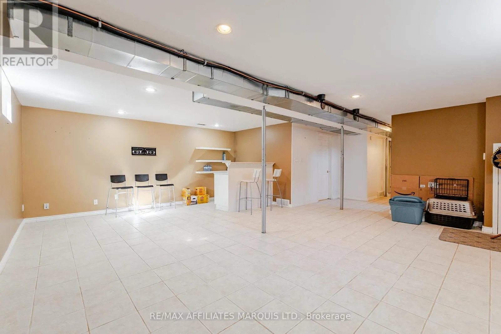 67 KINGSLEA CRESCENT