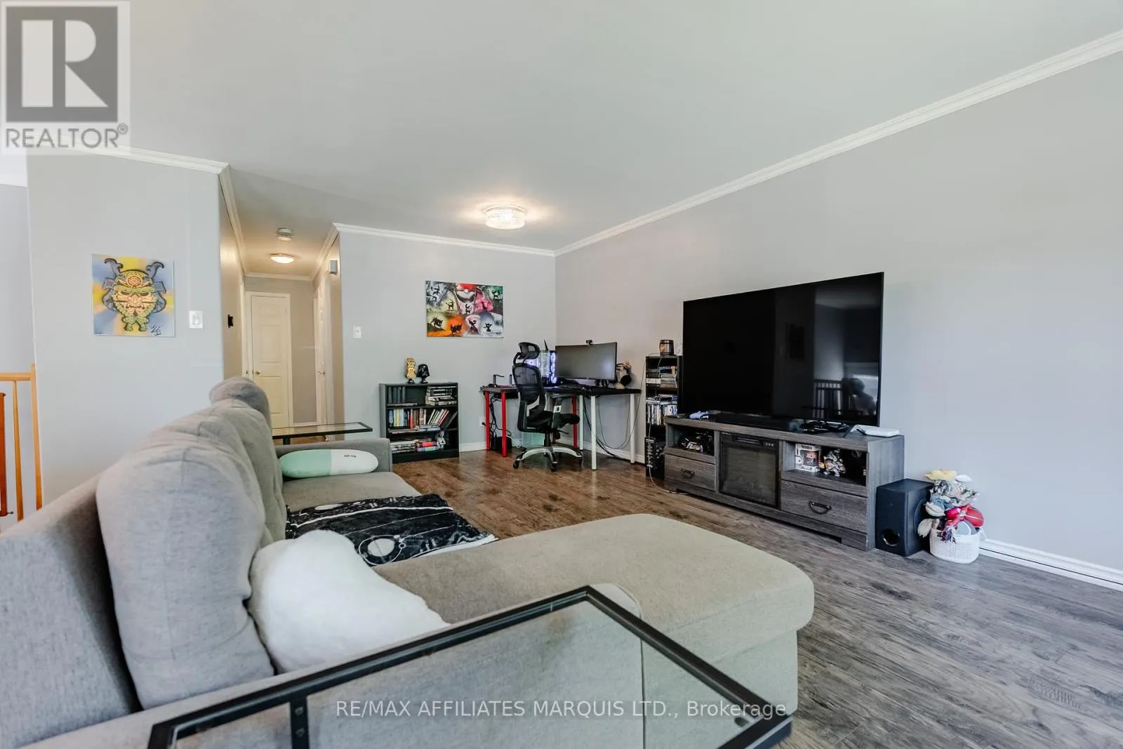 67 KINGSLEA CRESCENT