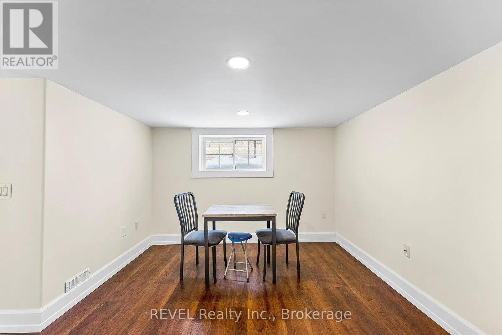 LOWER - 4747 COOKMAN CRESCENT, #LOWER