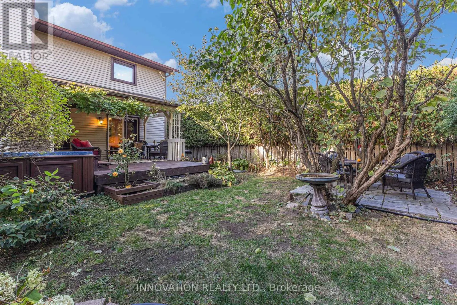 43 LISTON CRESCENT