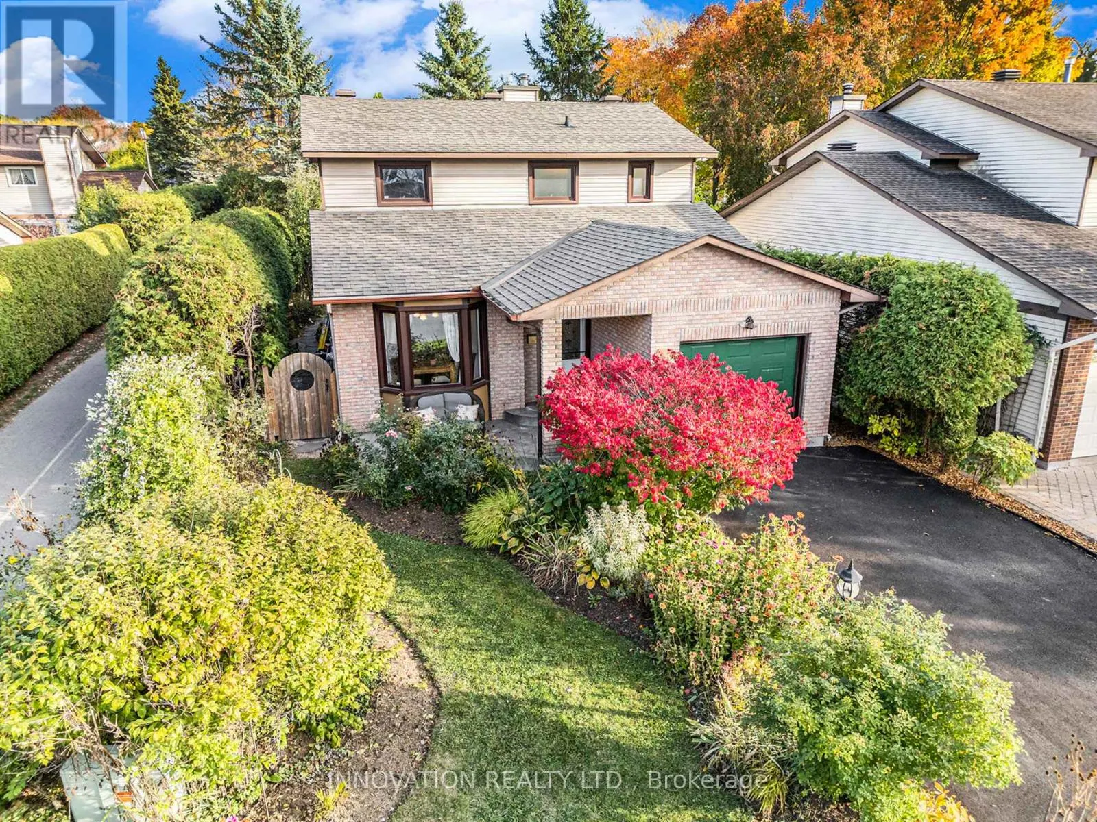 43 LISTON CRESCENT