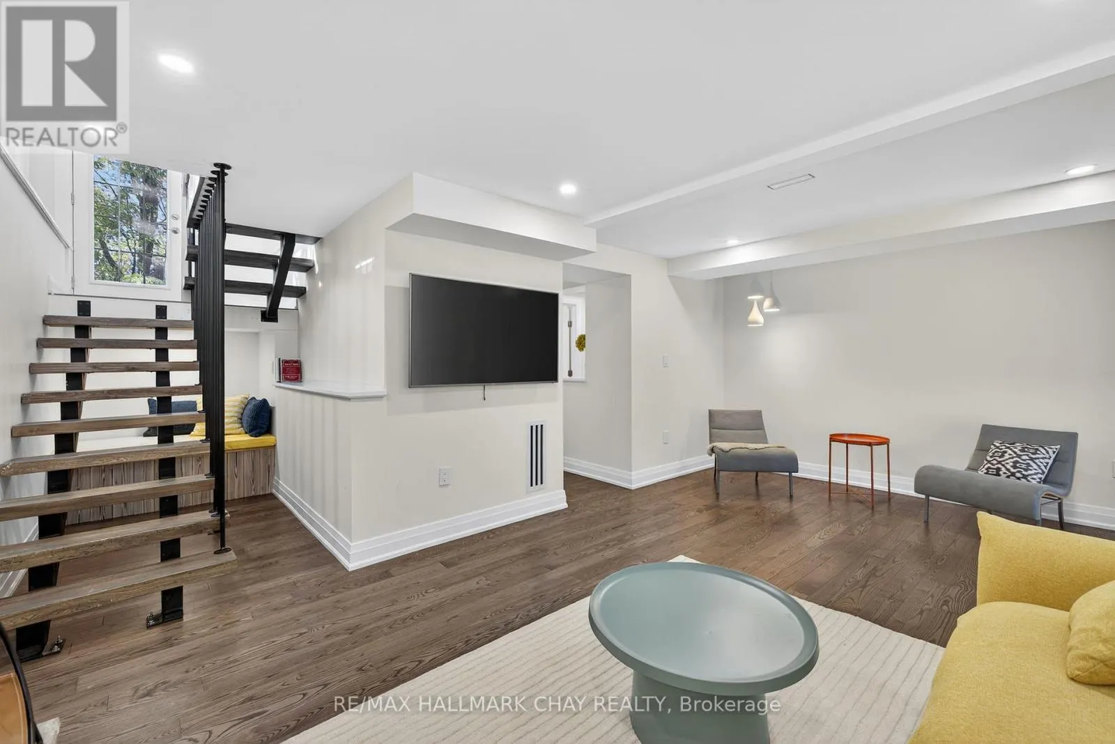 14 DEAN ROAD