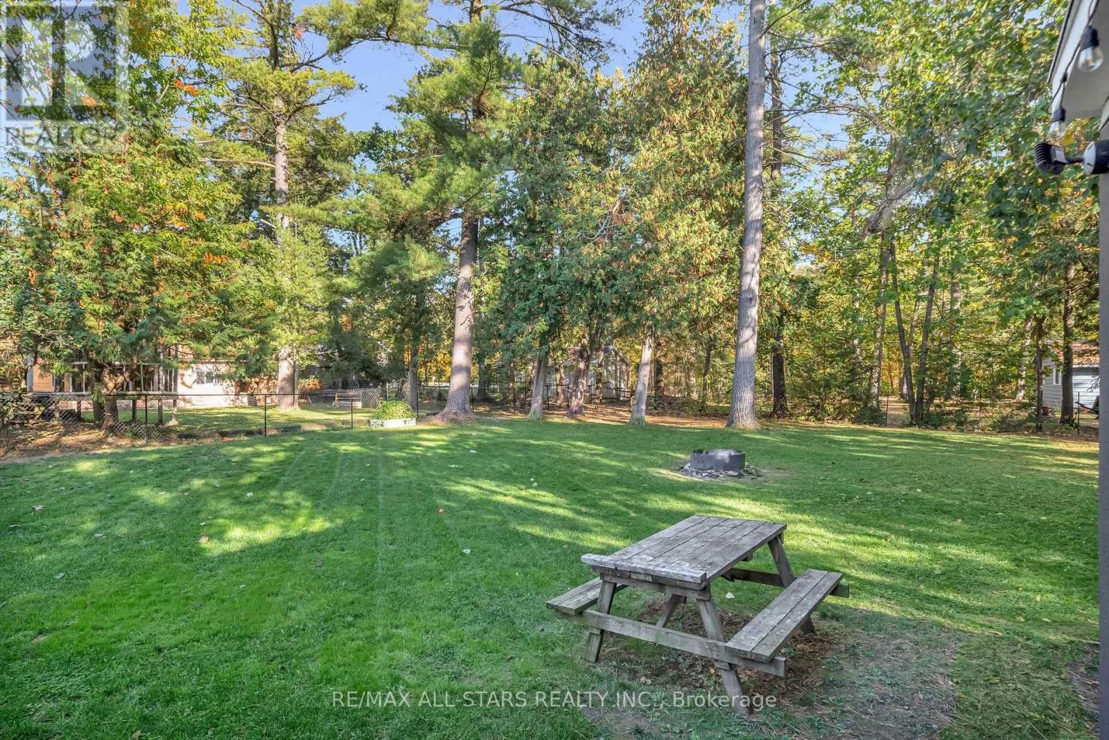 16 PARKHILL DRIVE