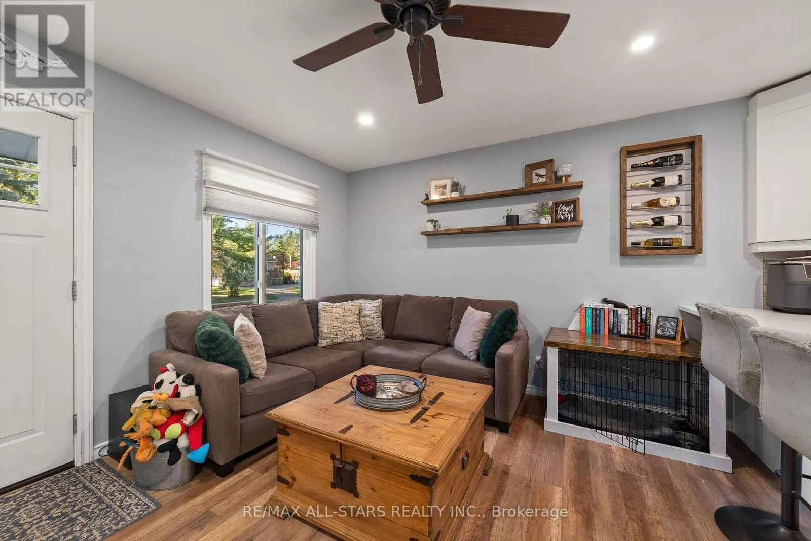 16 PARKHILL DRIVE