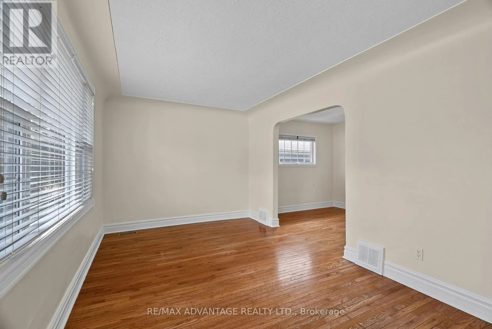 555 CHESTER STREET