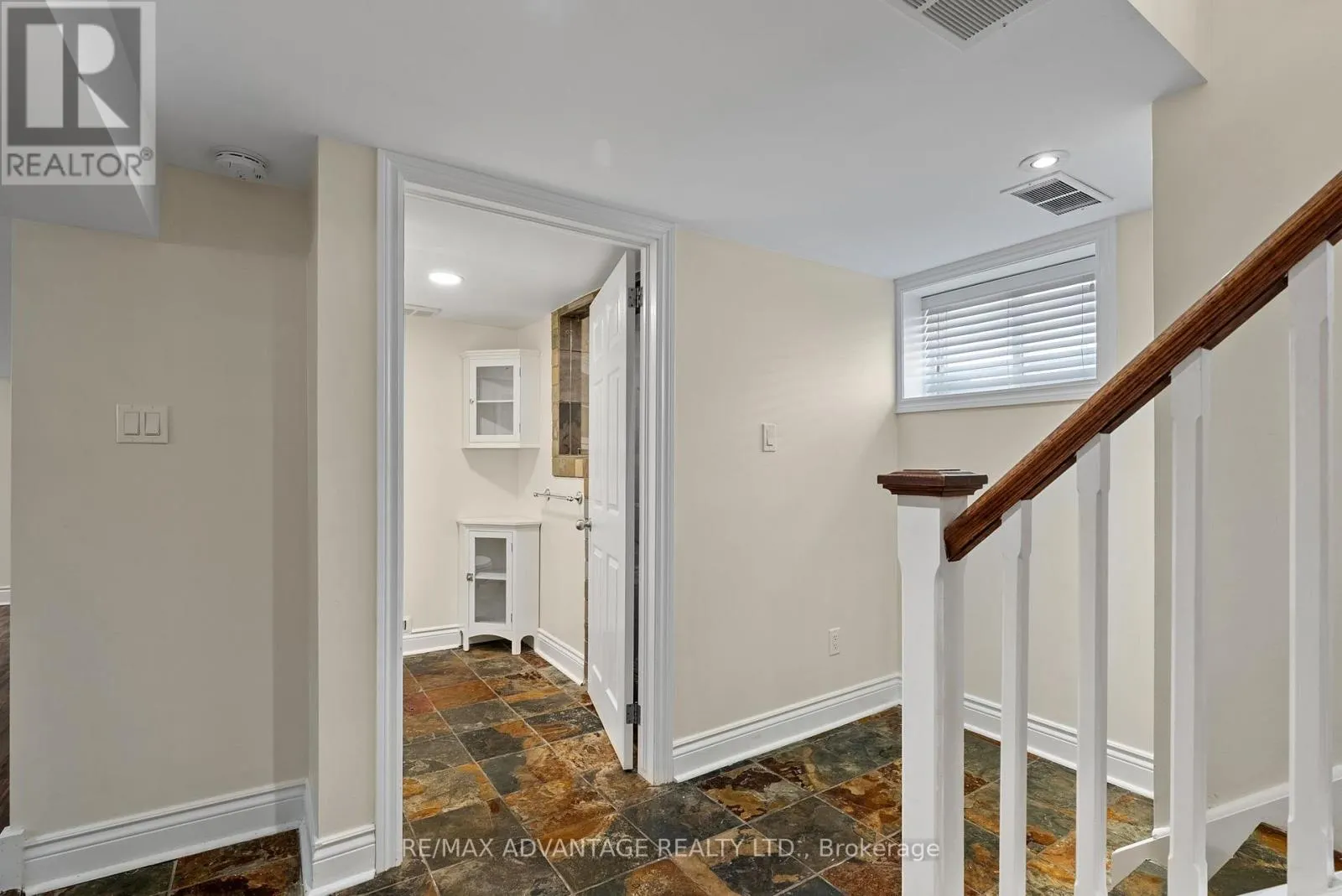 555 CHESTER STREET
