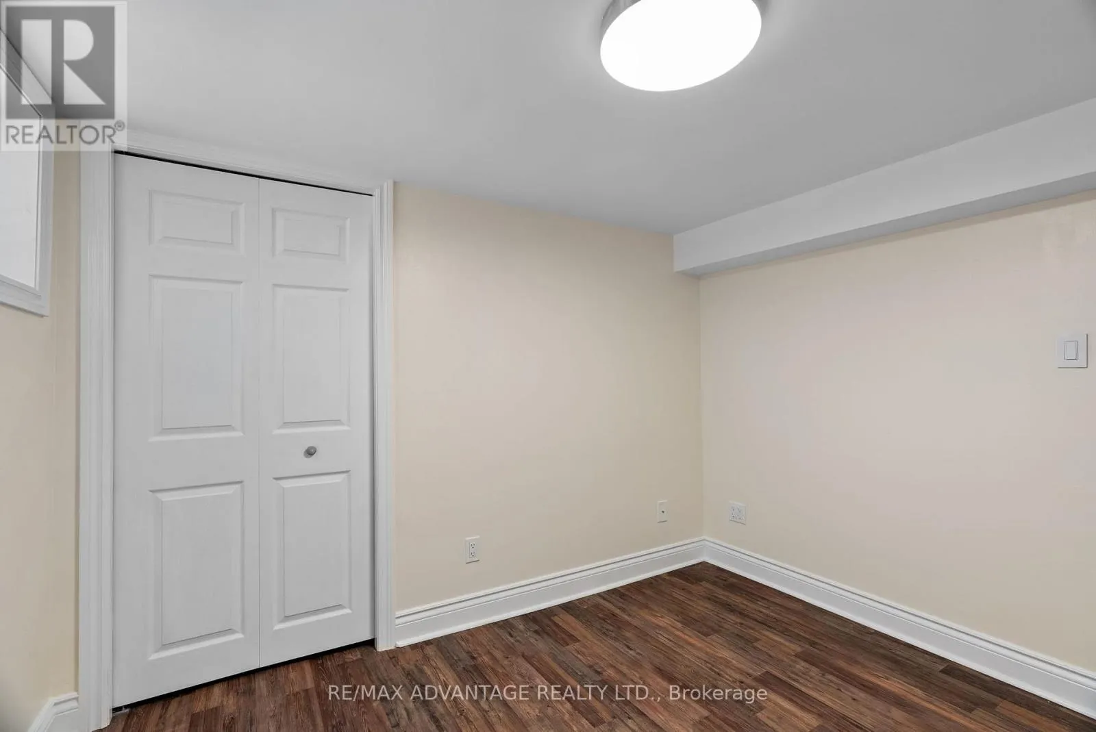 555 CHESTER STREET