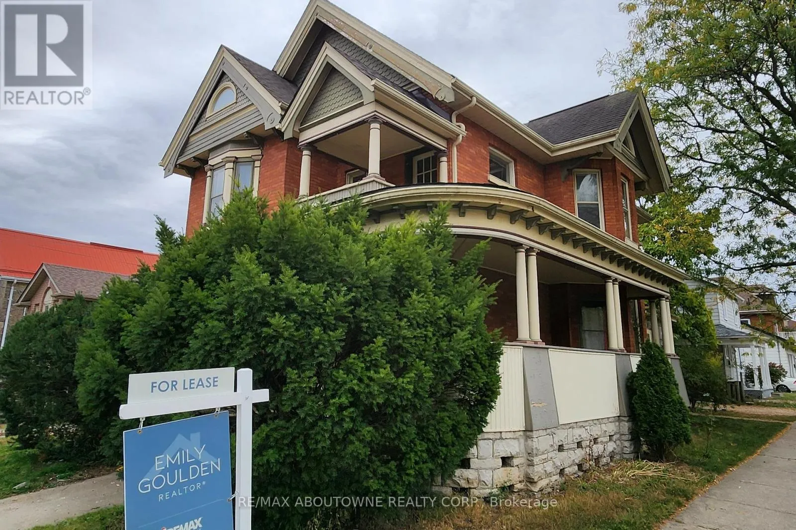 LOWER 1 - 177 CHATHAM STREET