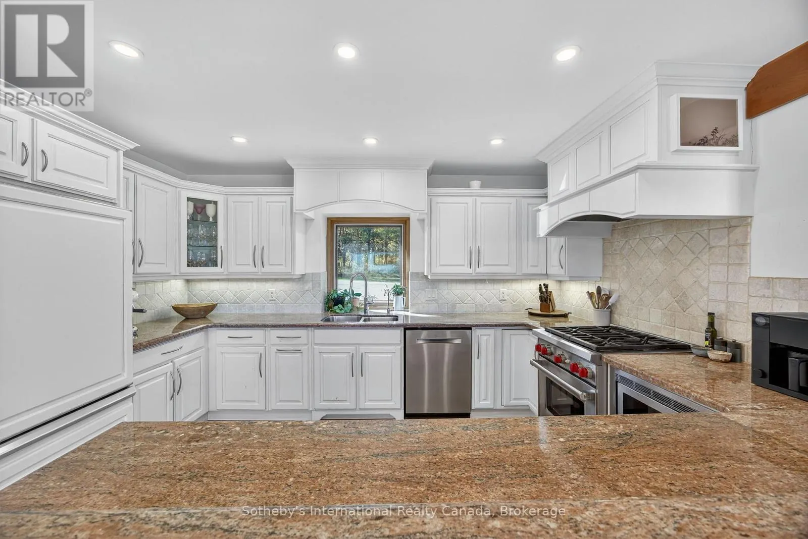 589374 19 GREY ROAD