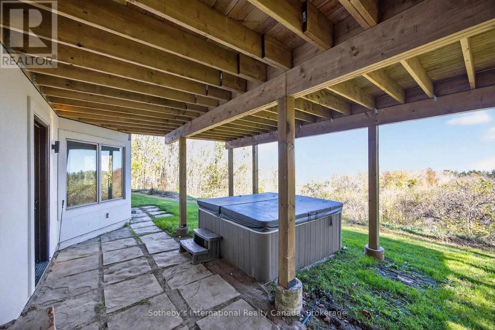 589374 19 GREY ROAD