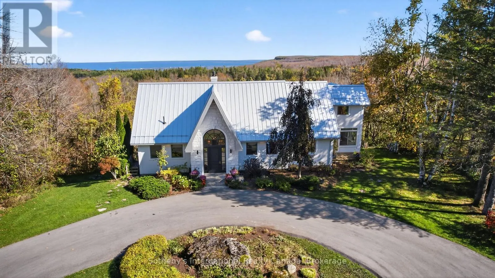 589374 19 GREY ROAD