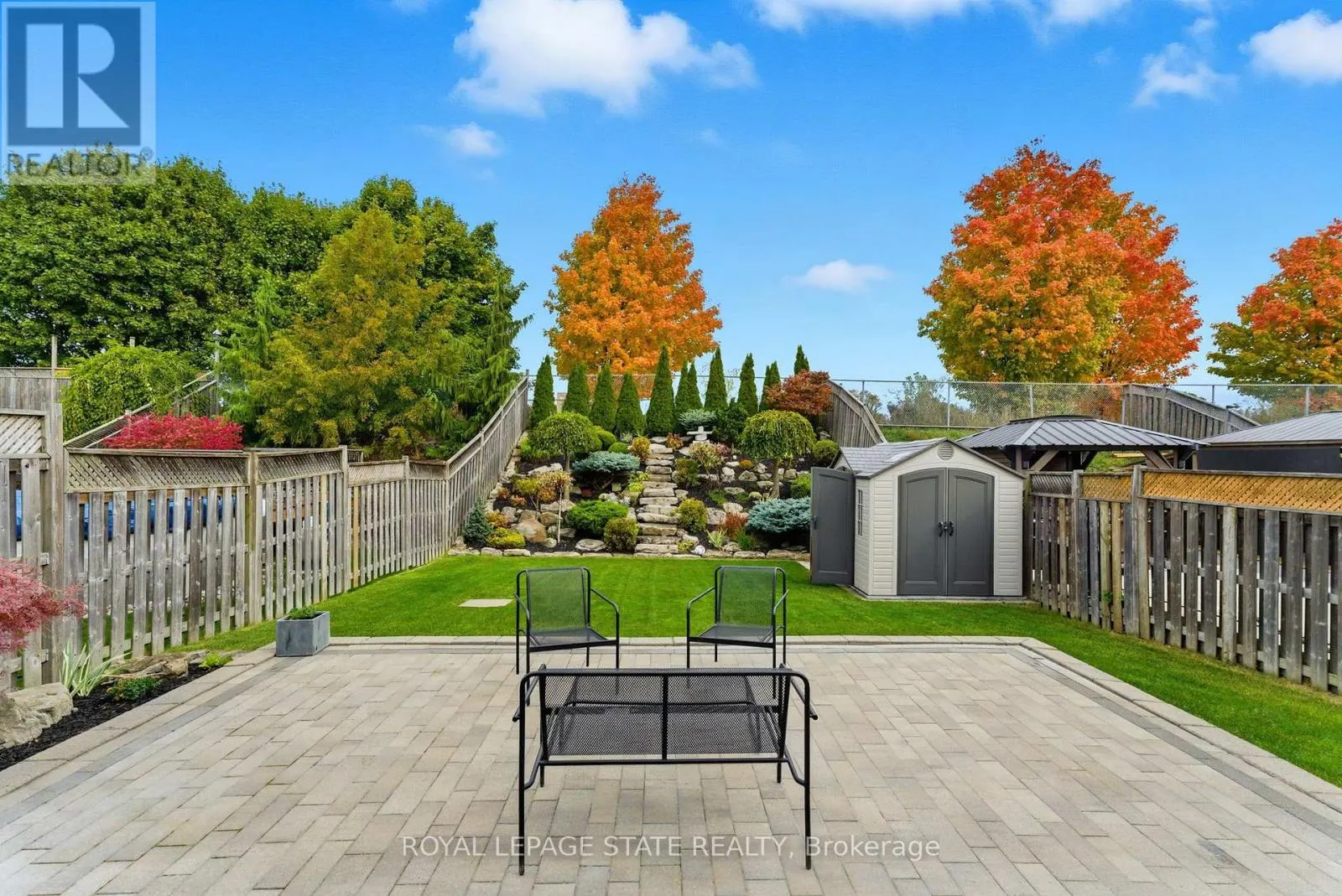 198 SPRINGVALLEY CRESCENT