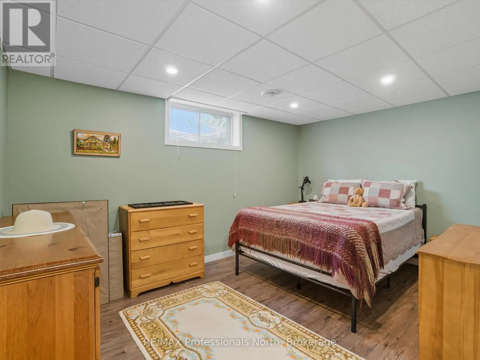 17 KEALL CRESCENT