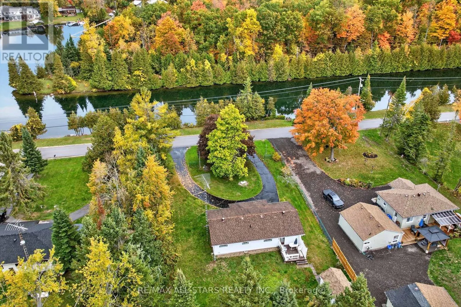 104 TRENT CANAL ROAD