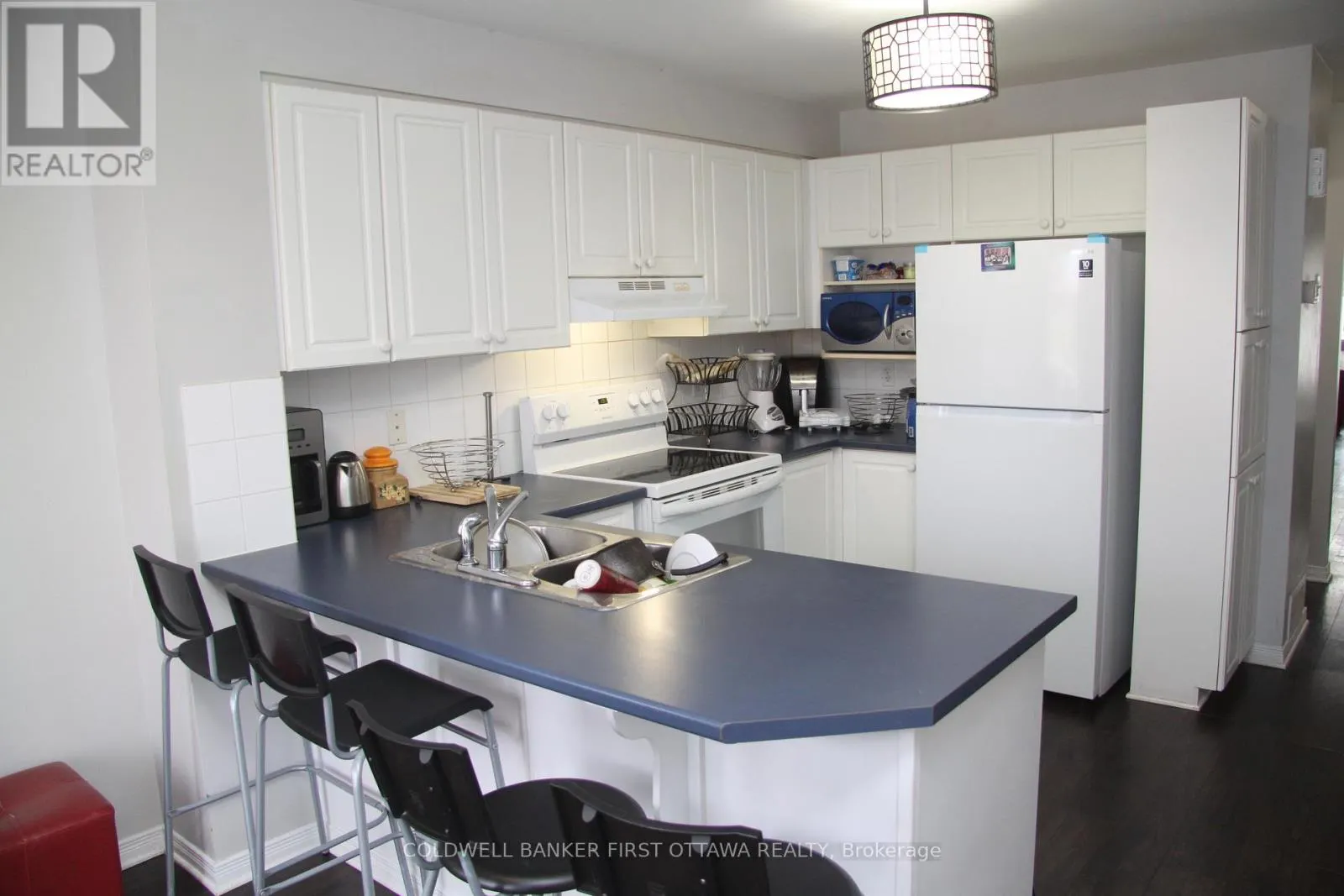 56 BEAUCACHE PRIVATE W
