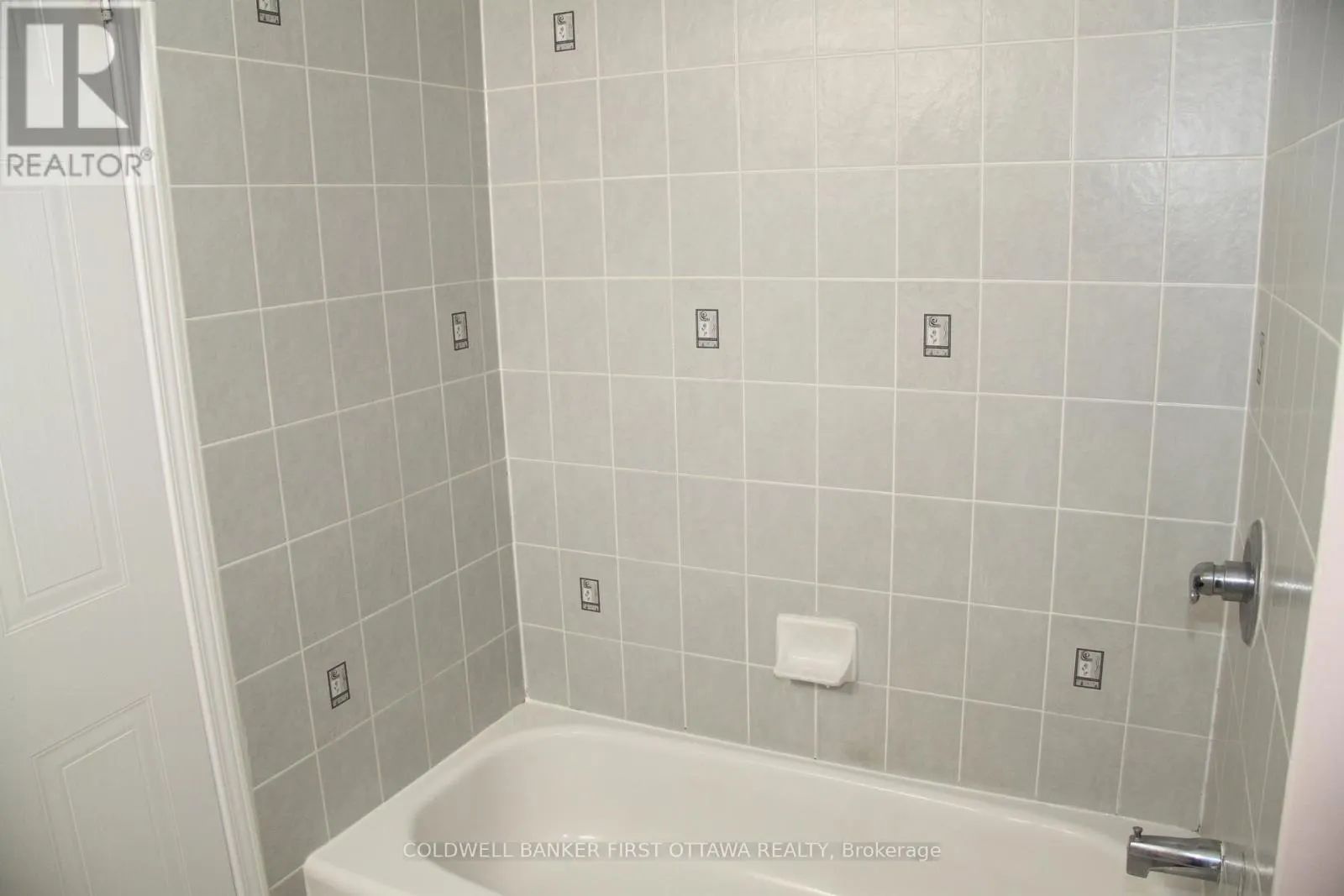 56 BEAUCACHE PRIVATE W