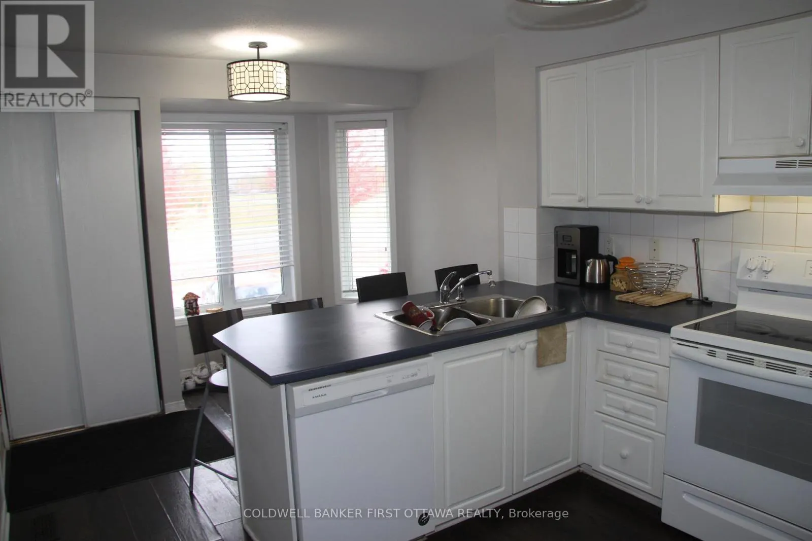 56 BEAUCACHE PRIVATE W