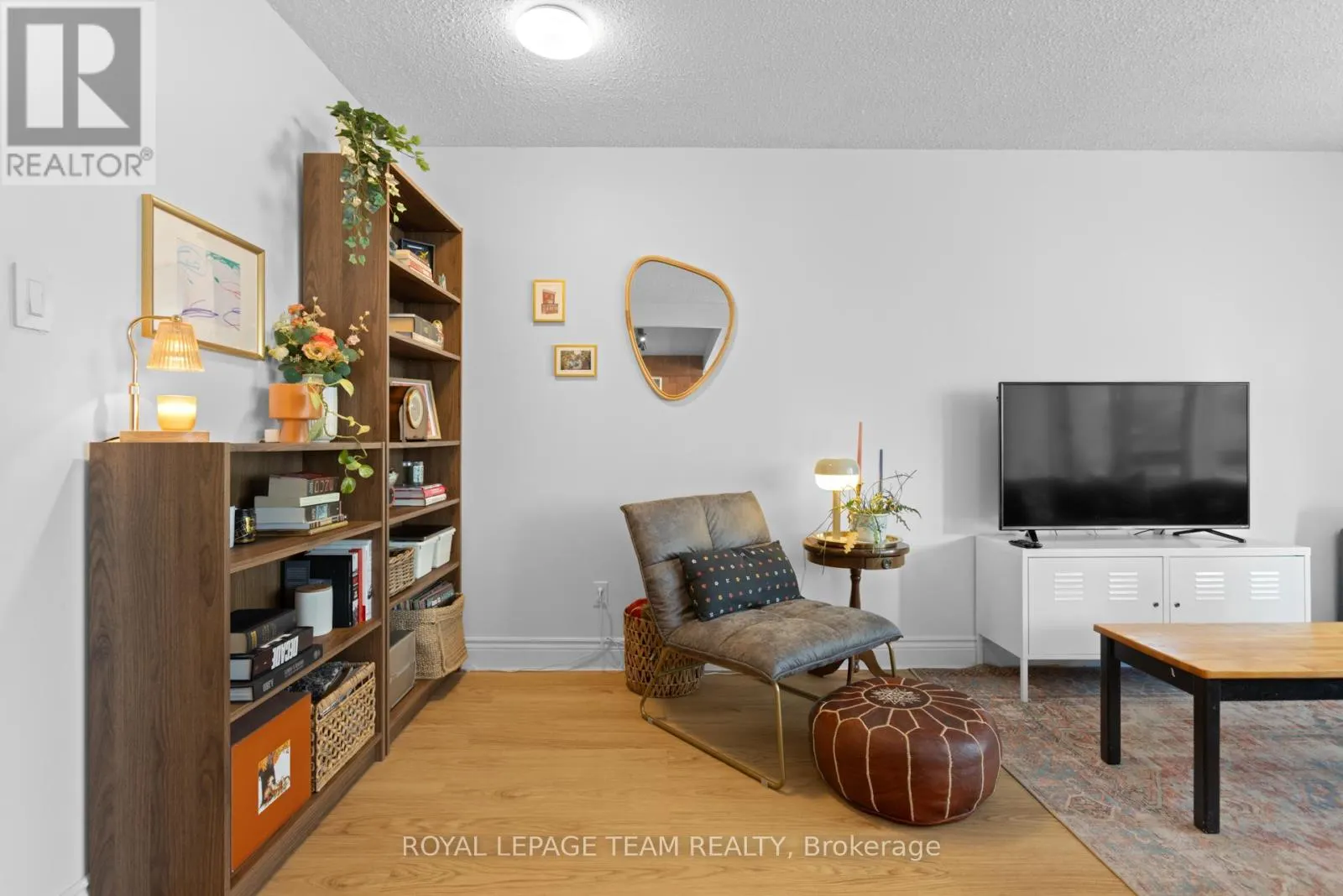503 - 141 SOMERSET STREET W