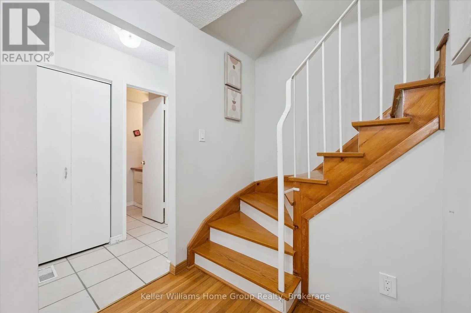 39 - 201 SILVERCREEK PARKWAY N, #39