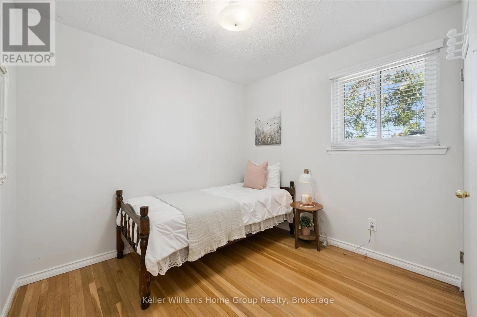 39 - 201 SILVERCREEK PARKWAY N, #39