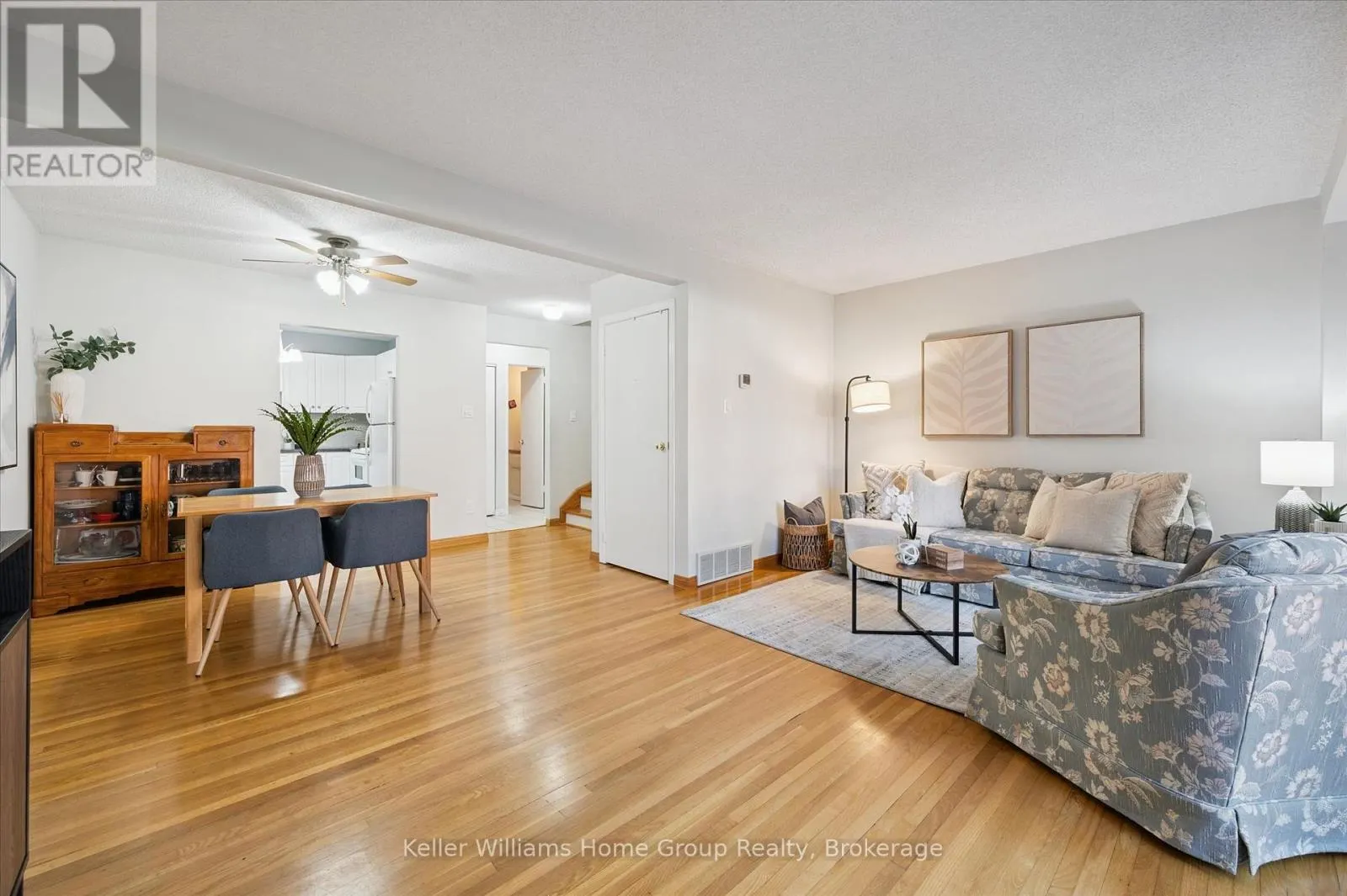 39 - 201 SILVERCREEK PARKWAY N, #39