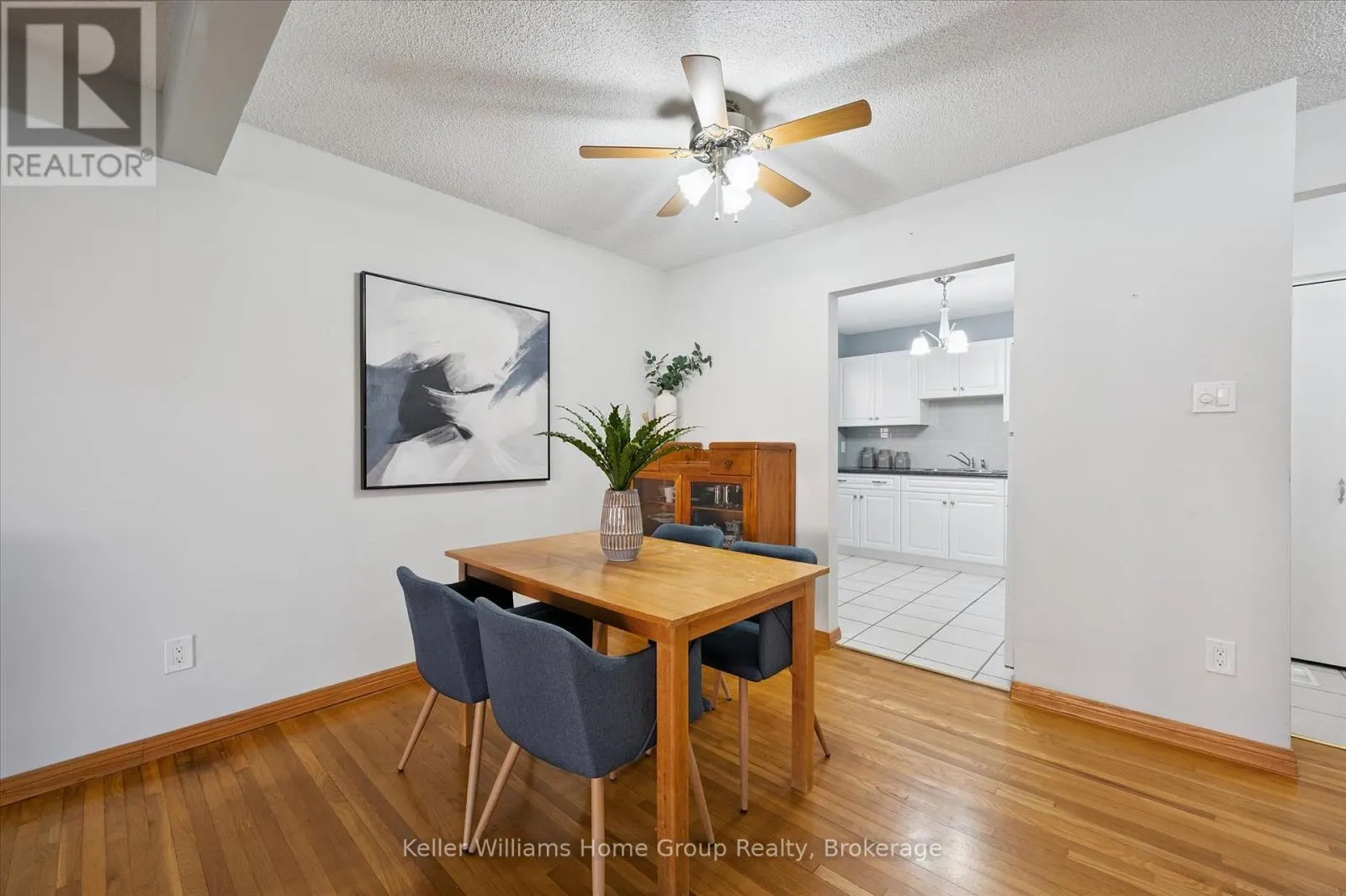 39 - 201 SILVERCREEK PARKWAY N, #39