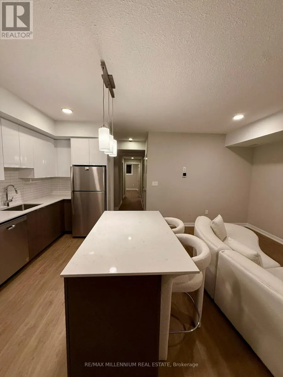 309 - 708 WOOLWICH STREET