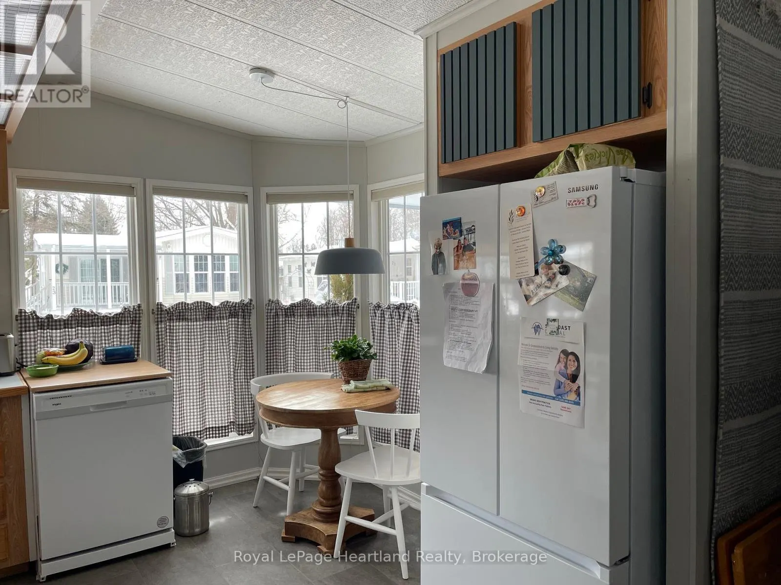 24 ROWAN RD - 77307 BLUEWATER HIGHWAY